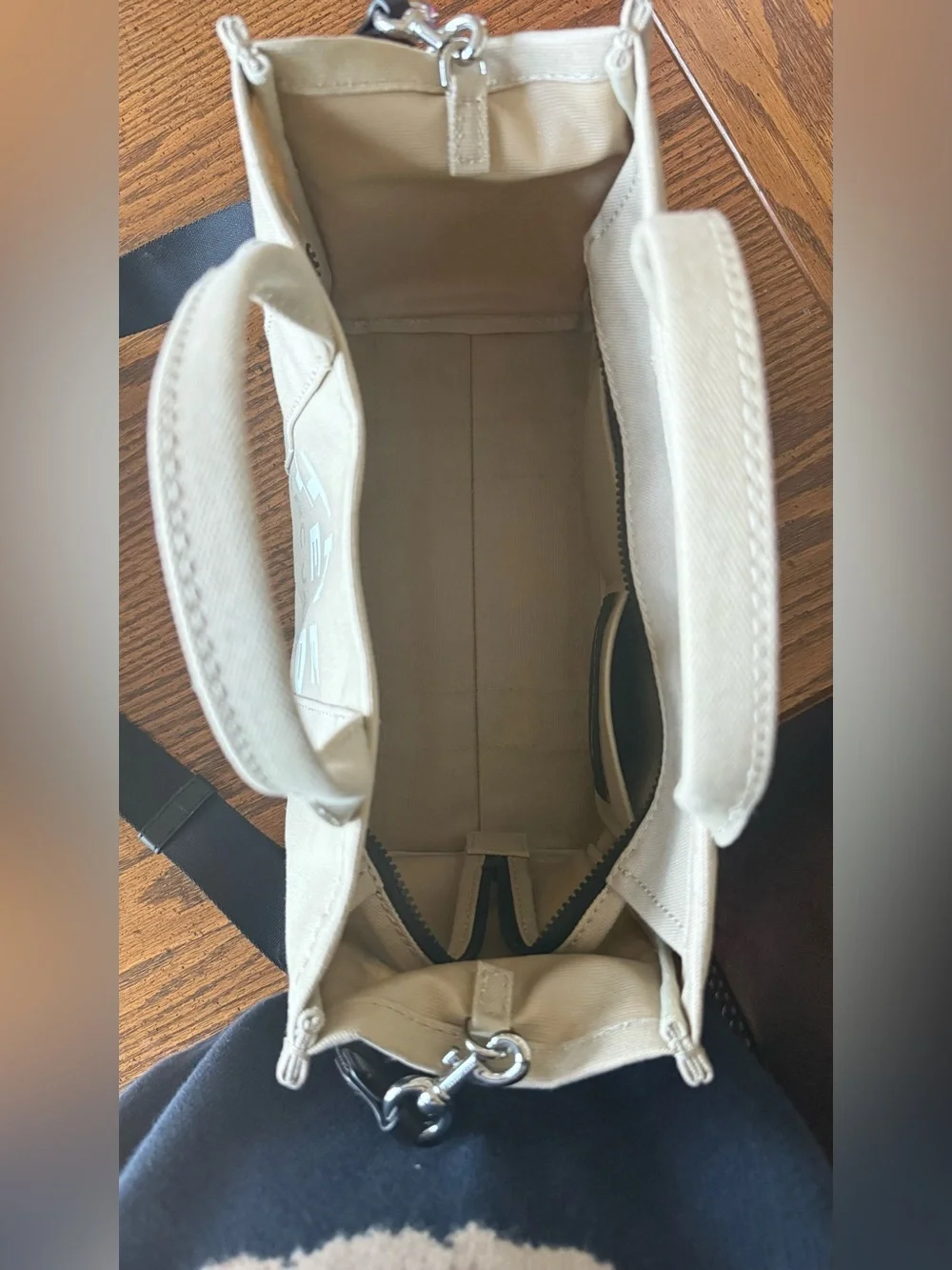 Marc Jacobs Medium Beige Canvas Tote - Picture 5 of 5
